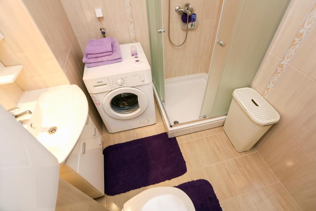 Modern Apartment With Free Parking ノヴィ・サド エクステリア 写真